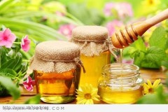 الخواص العلاجيّة للعسل